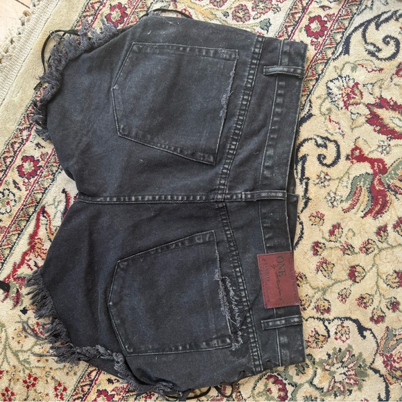 One Teaspoon Distressed Black Shorts - Picture 2 of 5